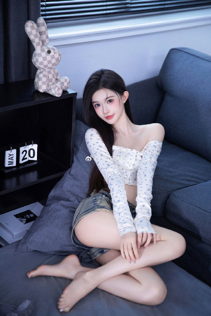 邹市明投资失利，7年亏损两亿，直播还债婚姻堪忧
